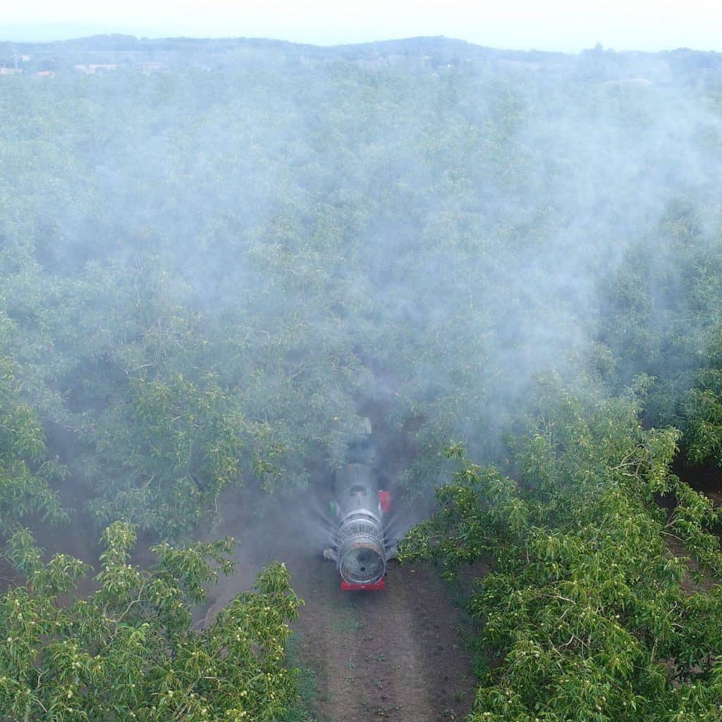 Моторизований вентиляторний обприскувач AMP ATM3000 Моторизований вентиляторний обприскувач AMP ATM3000