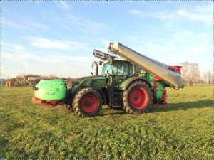 Фронтальні баки AMP Sprayers