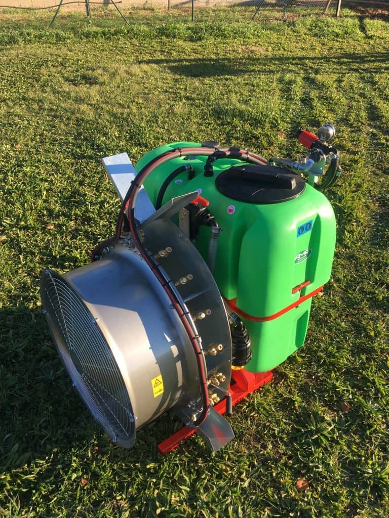 Навісний вентиляторний обприскувач AMP Liftmounted Mistblowers Навісний вентиляторний обприскувач AMP Liftmounted Mistblowers