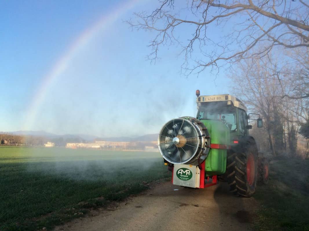 Навесные вентиляторные опрыскиватели AMP Sprayers