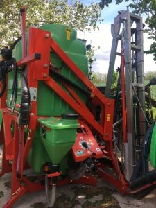 Навісний штанговий обприскувач AMP Pulmatic Навісний штанговий обприскувач AMP Pulmatic