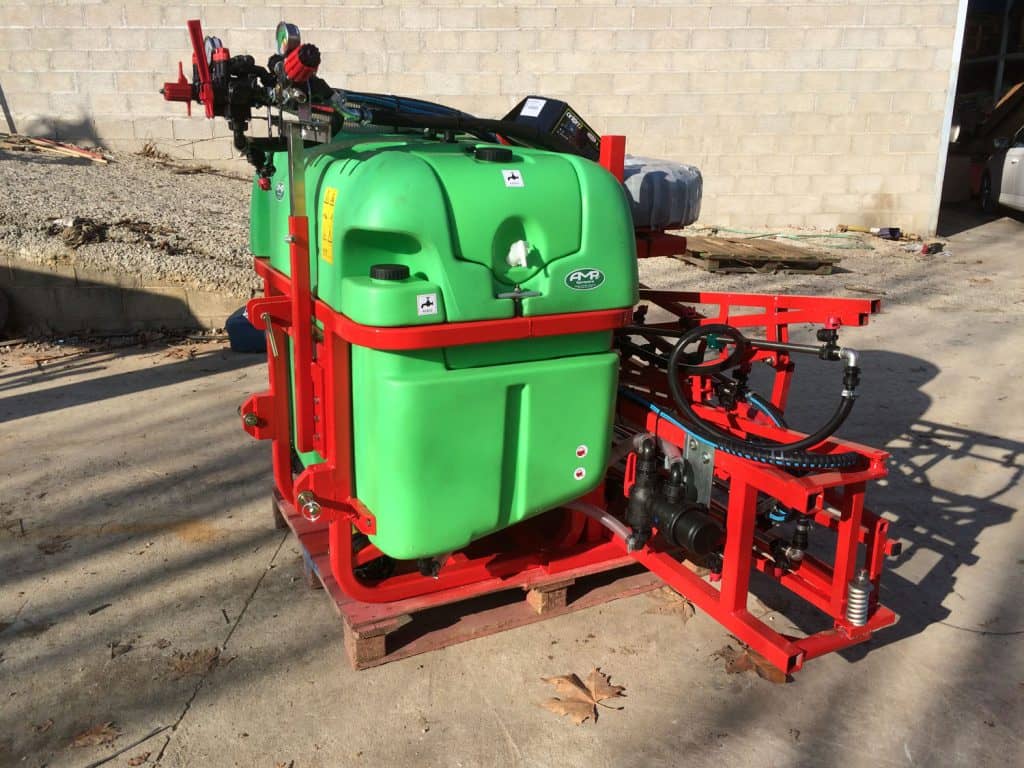 Навесной штанговый опрыскиватель AMP Pulmatic E Навесной штанговый опрыскиватель AMP Pulmatic E