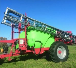 Причіпні штангові обприскувачі AMP Sprayers