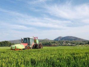 Фронтальные баки AMP Sprayers