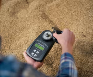 Портативный влагомер Agrolog Superpro со встроенным измельчителем Портативный влагомер Agrolog Superpro со встроенным измельчителем